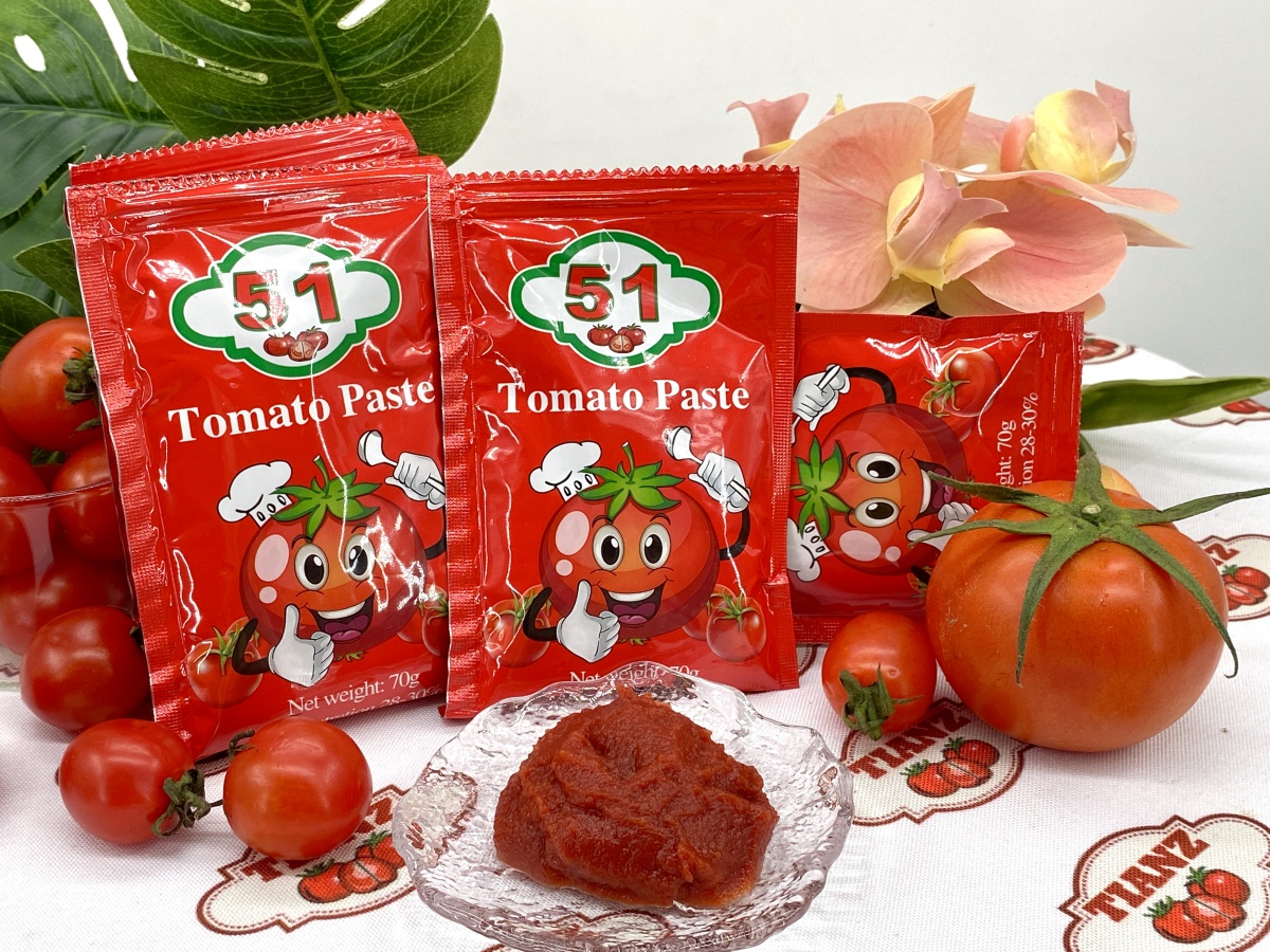 Flat pouch tomato paste 70g Concentration 28-30%